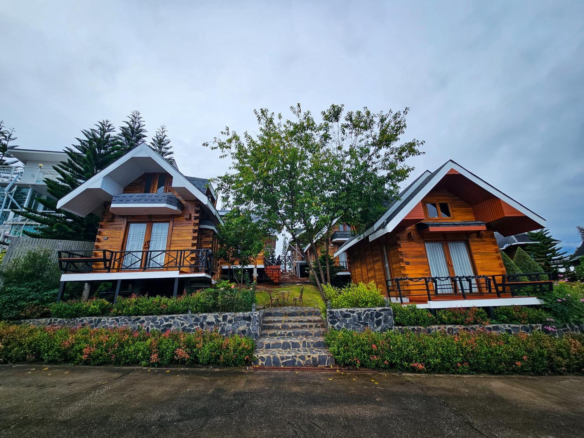 My Log Home Resort Ban Huai Phai Экстерьер фото