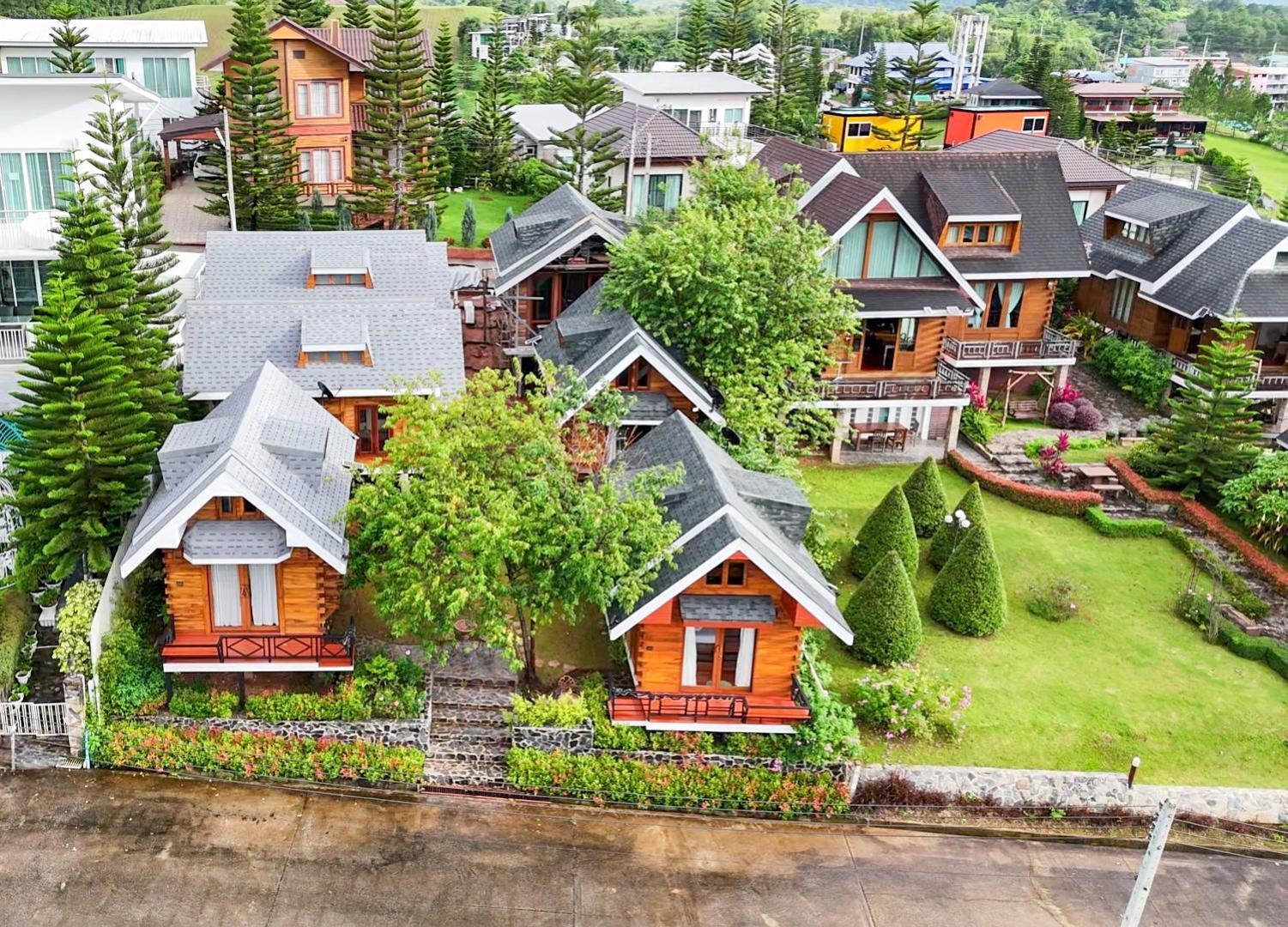 My Log Home Resort Ban Huai Phai Экстерьер фото