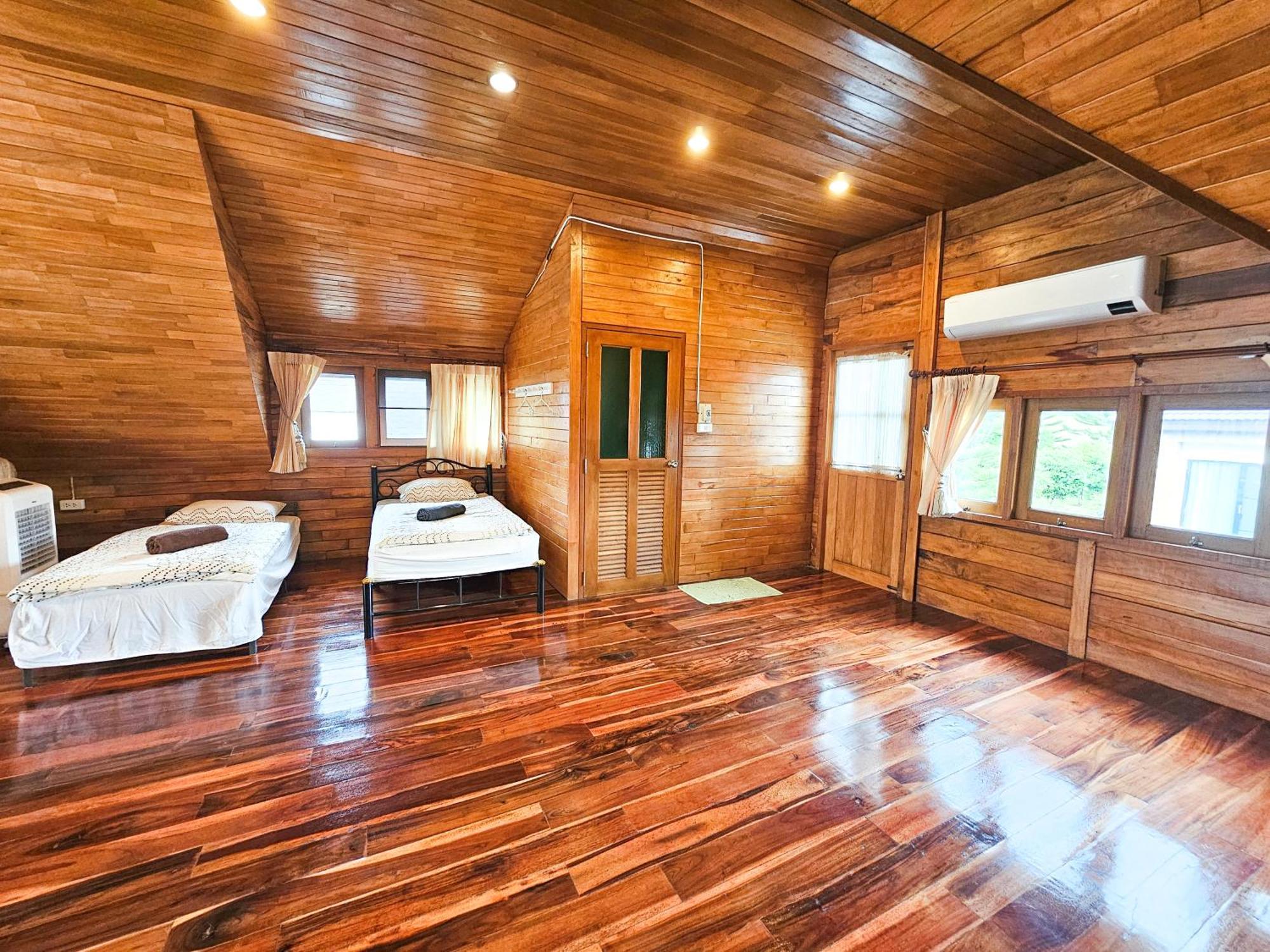 My Log Home Resort Ban Huai Phai Экстерьер фото