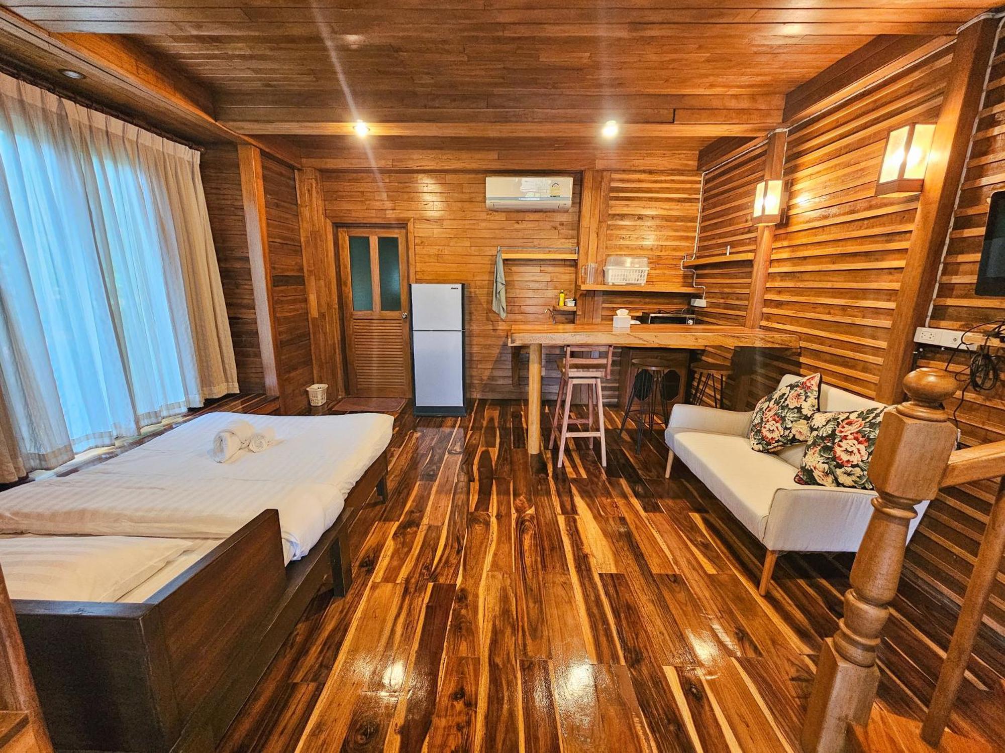 My Log Home Resort Ban Huai Phai Экстерьер фото