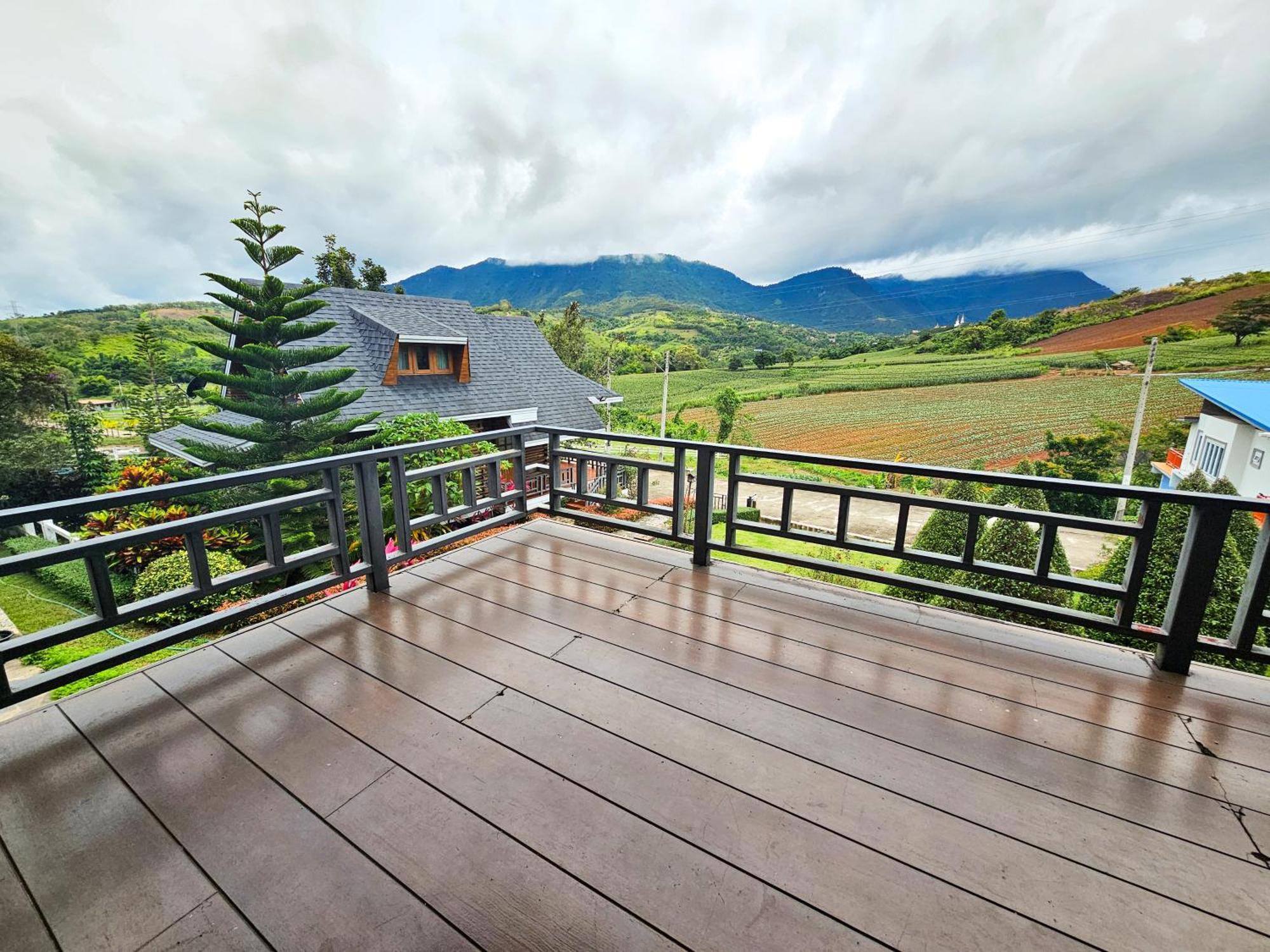 My Log Home Resort Ban Huai Phai Экстерьер фото